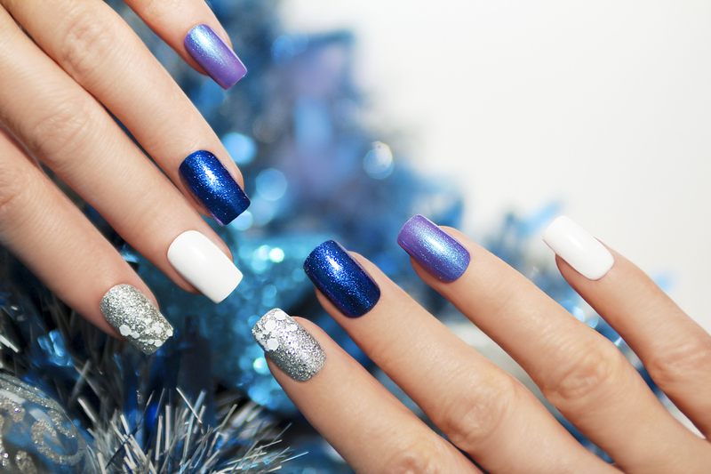 Avery Nails Salon logo